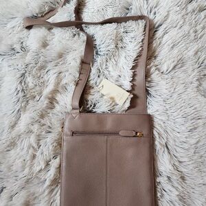 Elegant Tan Leather Crossbody Bag